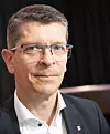 Geir Håøy, konsernsjef i Kongsberg Gruppen, mener at den norske maritime klyngen er helt unik og i stand til å lever det alle meste som skal om bord. Foto: Tore Stensvold