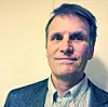 – Jeg er sjeleglad for at jeg ikke driver med solceller, sier Tor Line. Foto: Privat