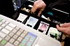 KRAV: Planlagte systemkrav til kasseapparater i landets butikker er så omfattende at det kan kreve en total utskifting for 500 millioner kroner eller mer. Foto: Scanpix