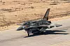 Det israelske F-16I Sufa kan fremstå noe mer klumpete enn andre F-16, på grunn av drivstofftankene montert på øvre del av flyets skrog. Her er flyet på rullebanen i Israel i forbindelse med oppdrag i Libanon i september.