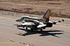De avtakbare drivstofftankene (Conformal fuel tanks) over vingene, på øvre del av skroget endrer utseende på israelske F-16I. Her på rullebanen i Israel i september. Foto: IDF