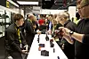 MESSE: Nikon trakk som vanlig mye folk til sin stand. Mange var ute etter å oppgradere sine eksisterende produkter.