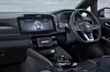 Ekstra stor skjerm med 4WD-info sladrer om at dette ikke er en standard Leaf. Foto: Nissan