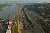 De nye slusene som bygges i Panamakanalen skal ta større skip, helt opp til containerskip med plass til 13.000 TEU