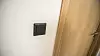 Denne EnOcean-lysbryteren ser nokså anonym ut. Den er imidlertid trådløs og fungerer uten batteri. Bryteren drives av energien som genereres når knappene trykkes inn.
