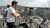 Fra taket på Ingeniørenes hus i Oslo er det ikke et grønt tak å se i «mils omkrets». Foto: Knut Bjørheim