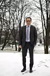 Denne vinteren har vært en lang sorgprosess, siden det ikke kommer snø nok til at jeg får gått på ski, sier Remi Eriksen, som imidlertid er flink til å finne rom for trening på sine mange reiser.