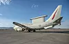 Mens dagens Awacs-fly kjennetegnes av en stor og roterende tallerkenformet antenne oppe på ryggen av flyet, er Wedgetail utstyrt med en fiksert, aktiv fasestyrt array-antenne. Flyet på bildet er australsk og fotografert på Nellis Air Force Base i Nevada, USA. Foto: U.S. Air Force photo by Airman 1st Class Dwane R. Young