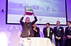 Fornøyd: Olje- og energiminister, Tord Lien, hevet Planen for utbygging og drift av Johan Sverdrup-feltet over hodet da han mottok den tidligere i år.