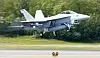 En F/A-18F Super Hornet tar av fra Elmendorf Air Force Base, Alaska.