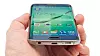 Samsung Galaxy S6 Edge er laget i glass og metall.