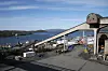 SENTRALT: Selve fabrikken til Sydvaranger Gruve ligger nesten midt i sentrum av Kirkenes.