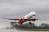 Her tar A321-flyet av på sin ferryflight til Vietnam. Dette er Airbus-fly nummer ni tusen som leveres.