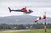 Et Airbus Eurocopter fra Helitrans under landing på Kjeller flyplass.
