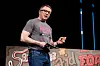 Aker BPs toppsjef Karl Johnny Hersvik liker å vekke oppsikt med sine budeskap og på Offshore Norges konferanse stilte han i t-skjorte med påskriften «Rebel with a cause» og grafitti-budskap i stedet for powerpoint.