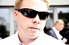 Ice-sjef Eivind Helgaker hjelper Tele 2 ved å leie bort frekvenser i et halvt år, men hjelper også seg selv med en avtale om å kjøpe mobilinfrastrukturen til Tele 2.