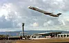 En MD-90 fra SAS tar av fra Gardermoen 8. oktober 1997 i forbindelse med en markering av at det var et år til OSL skulle åpne.