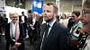 Digitalisering blir viktig for havnæringene framover, sier Torbjørn Røe Isaksen. Her på Nor-Shipping 2019.