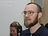 Christoffer Venås forteller at kommunen vil ha mer detaljert info om utslipp enn Oslobygg kan gi. Han etterlyser systemer for datainnsamling. Foto: Joachim Seehusen