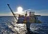 Forbrenning av Norges gjenværende olje- og gassressurser vil gi utslipp på rundt 17 milliarder tonn CO2. Illustrasjonsbildet er fra Draugen.