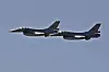 Norske F16 i tett formasjon.