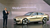 BMW-sjef Oliver Zipse under lanseringen av BMW i4-konseptet.