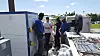 Her pakkes maskinen ut og settes opp på Barbados. Foto: Viking Heat Engines
