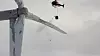 Det svenske helikopterselskapet går praktisk til verks for å av-ise vindmøller uten av-isingsutstyr.