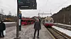 – En av oppdagelsene når kollektivtransporten skulle kompenseres for bortfallet av kunder under korona, var at man så hvor fragmentert kollektivtransporten er, sier Grimsrud, her med både buss og tog på Hauketo stasjon.