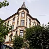 Jo penere vi bygger, dess høyere bygninger «tåler» vi, mener Audun Engh. Han setter likevel grensen ved fem–seks etasjer. Denne hjørnegården fra 1896 står i Homansbyen i Oslo. Arkitekt: Kristen Rivertz. Foto: Tore Meek / NTB scanpix