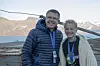 Glad giver og veldig glad mottaker: Anders Martinsen i UAS Norway og Penelope Lea i Miljøagentene Foto: Odd R. Valmot