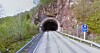 Dette er nordre portal i Bjørsviktunnelen. Noen må ha gjort grove regnefeil hvis arbeidsfellesskapet fra Bodø ikke får jobben med å oppgadere de to tunnelene. (Foto: Google).