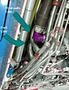 Drivstoff- og hydraulikkrørene på den høyre motoren. Foto: Den portugisiske havarikommisjonen