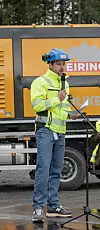Fungerende konsernsjef i Feiring, Knut Ollendorff omtaler anlegget som fremtidsrettet og viktig for både Feiring og bransjen. Foto: Feiring