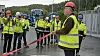 Varaordfører, Ernst-Modest Herdieckerhoff fikk æren av å klippe den røde snoren og offisielt åpne «grønn massetransport». Foto: Feiring