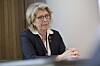 Åslaug Haga, leder i Fornybar Norge, mener det er tydelig at kommunene er mer positive til hytter enn de er til vindkraftverk.