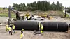 To XL-rør med 2000 mm i diameter er i ferd med å kobles sammen