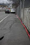Fortauet over den gamle brua som går over sporområdene på Oslo S, fra Gamlebyen til Bjørvika, er preget av setninger som skjedde også før Barcode-utbyggingen.