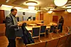 LAVE ANBUD: Lave anbud, forsinket levering, reklamasjoner og dagbøter førte til konkursen i Fuglesang & Olesen, ifølge bostyrer Odd Magne Gjerde. I bakgrunnen til høyre styreleder Olav Grande. mest katastrofale for selskapet, sier bostyrer Odd Magne Gjerde.