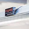 Sensorene på taket er koblet til en radioboks med kabel. Det er radioboksen som fungerer som informasjonskilde. Foto: Ruukki