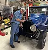 Jay Leno kaller eks-vraket fra Hjellestad for «en av de sjeldneste, mest uvanlige og fascinerende bilene ingen har hørt om». Foto: Jay Lenos Garage