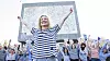 Oslo kommune sendte fredag inn klage på riving av Y-blokka til Fylkesmannen. Rivingen kan ikke starte før Fylkesmannen har avgjort saken. Her er demonstranter samlet foran blokka i år for å markere motstanden mot vedtaket om riving. De er iført stripete gensere for å hedre Pablo Picasso som samarbeidet om kunstverkene med Carl Nesjar. Picasso gjorde plagget til et av sine varemerker.