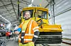 Togfører og instruktør Lasse Nyland Becker mener det er et stort behov for nytt utstyr for å sikre vinterdriften på norsk jernbane. Foto: Arash A. Nejad