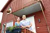 UUHOLDELIG VARMT: Passivhuset til Beate Karlsen og Håvard Hokholt i Trulsrudskogen i Lommedalen har blitt en varm plage. Men ifølge paret vil ikke entreprenøren Byggholt ta tak i problemene.