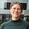 – Hvis de blir for distraherende, kan solcellene få mye uønsket oppmerksomhet, sier Karen Elkjær. Foto: Knut Bjørheim