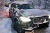 Her står min Volvo XC90 med tre hjul i grøfta takket være de teite piggfrie dekkene sine. Sesongen etter ble det investert i piggdekk. Foto: Kristina Fritsvold Nilsen