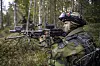 Det er viktig for den svenske forsvarsevnen at landet har egen produksjonskapasitet for ammunisjon, påpeker regjeringen. Her er en svensk soldat under øvelse i mai 2020.