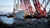 Bildet er fra flyttingen av KNM Helge Ingstad etter ulykken.