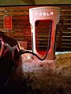 Tesla Supercharger i Lier. Foto: Marius Valle