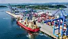 I Sydhavna ligger Yilport, Norges største containerhavn. Her ligger også oljeterminalen for Østlandet. Fra Sydhavna går det daglig tog til Gardermoen med flydrivstoff. Foto: Yılport